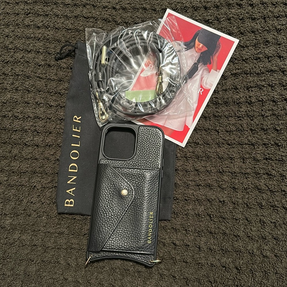 Bandolier Hailey Crossbody Black/Gold iPhone 14 Pro Max